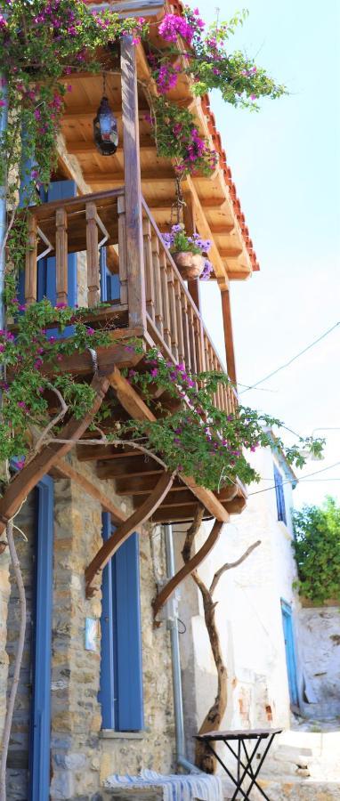 Villea Seaview Apartments Skopelos Town Exterior photo